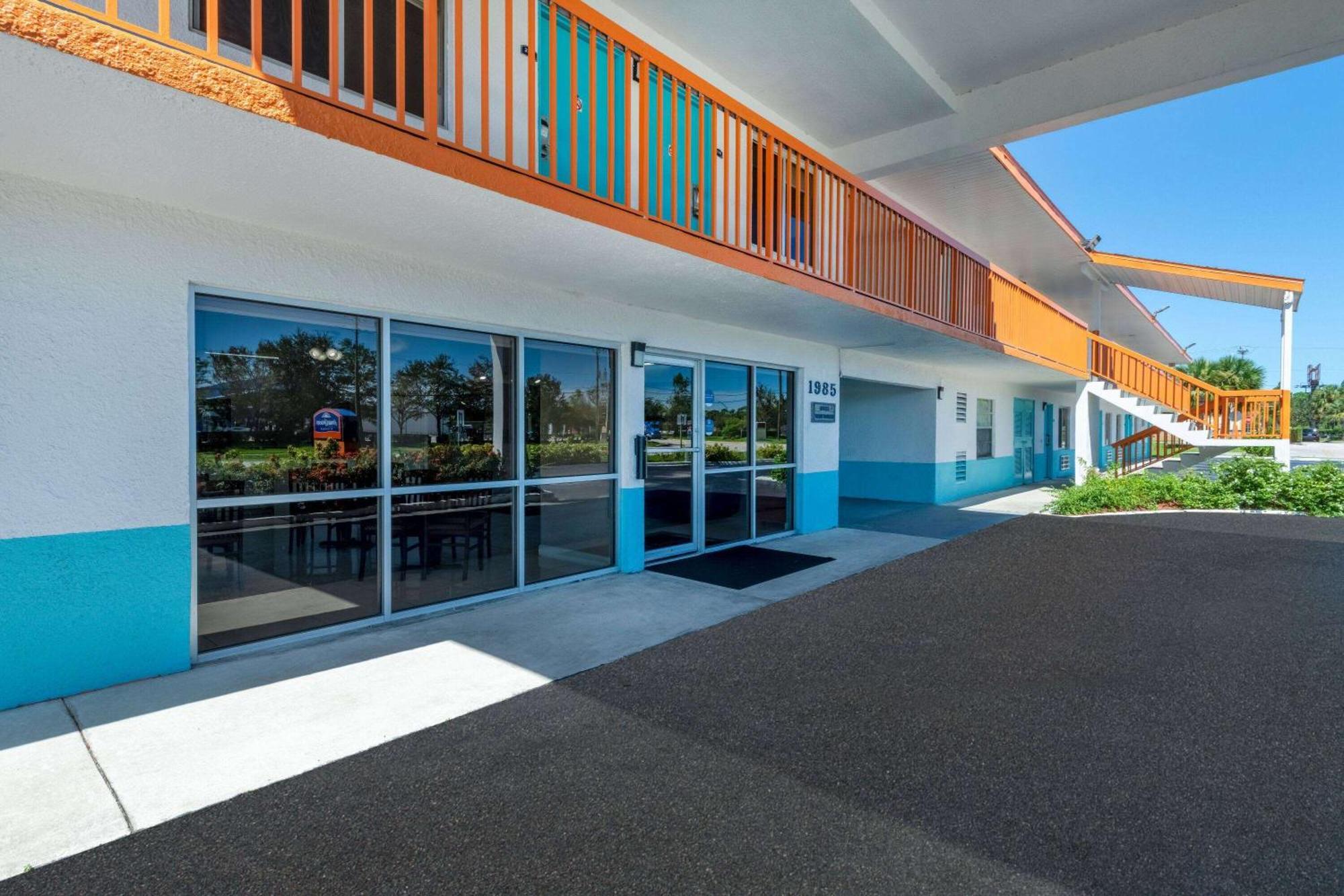 Howard Johnson By Wyndham Vero Beach/I-95 Εξωτερικό φωτογραφία